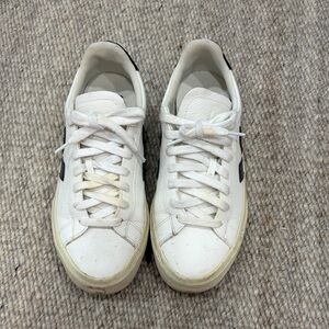 Veja Campo Sneaker